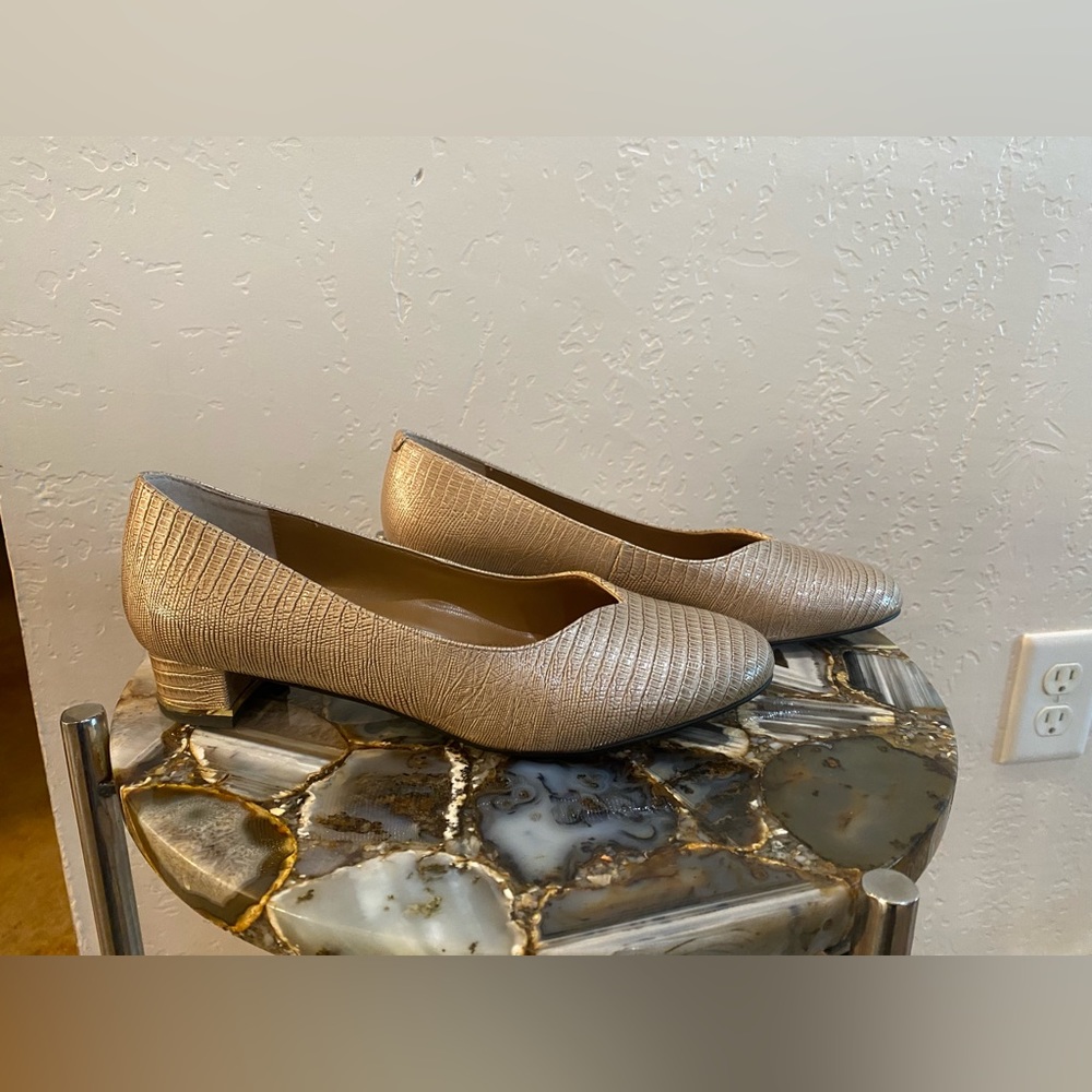 J. Renee’ heels - never been worn